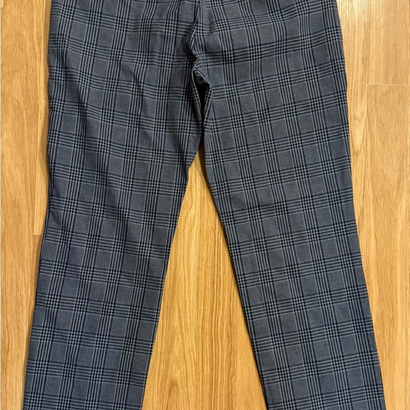 Banana Republic Women’s Charcoal Plaid Dress Pants - Picture 3 of 3